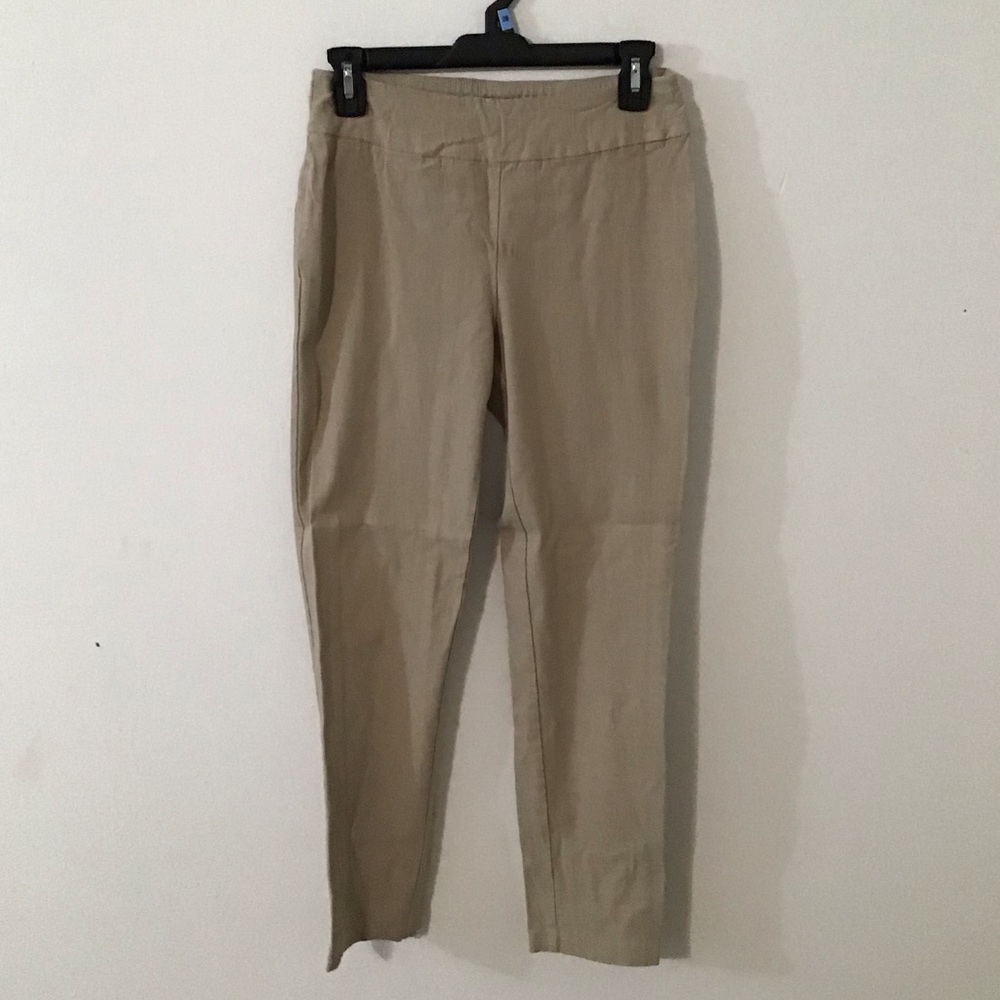 Woman’s Khaki Leggings